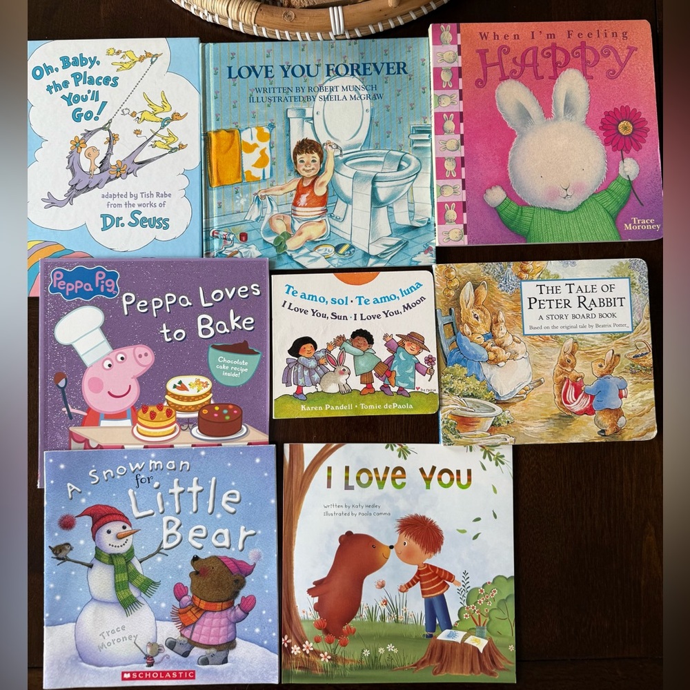 Bundle collection of children's books